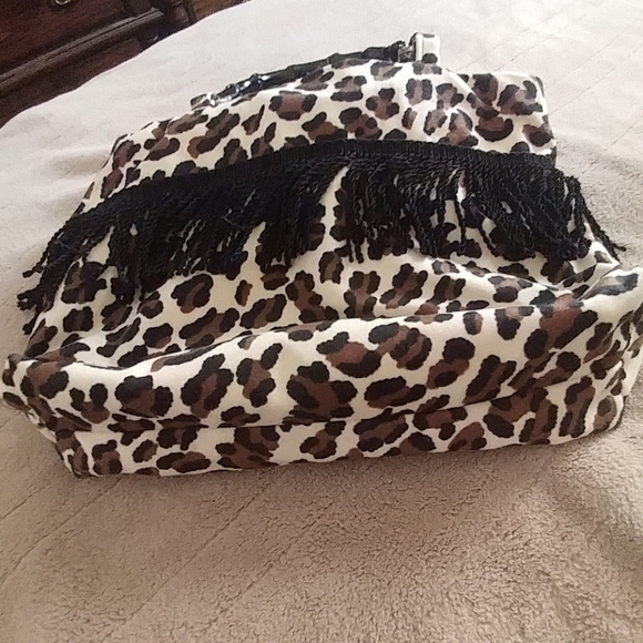 Fringed Leopard Purse - Picture 2 of 4